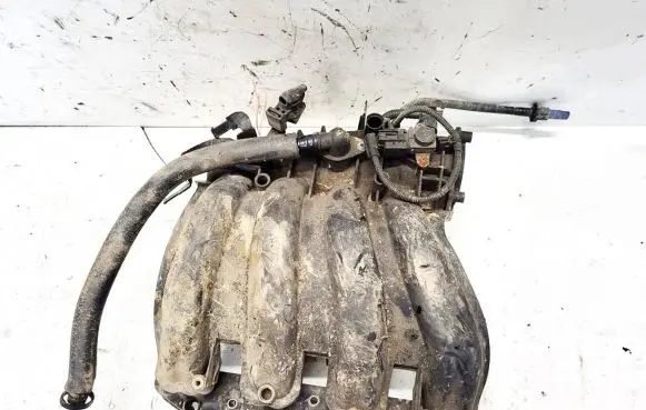 BMW 1 E81 E87 Intake manifold 7512582