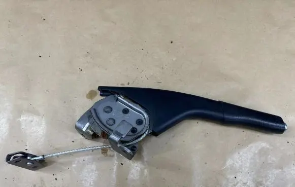 Renault Clio III Handbrake/parking brake lever assembly 8200701804
