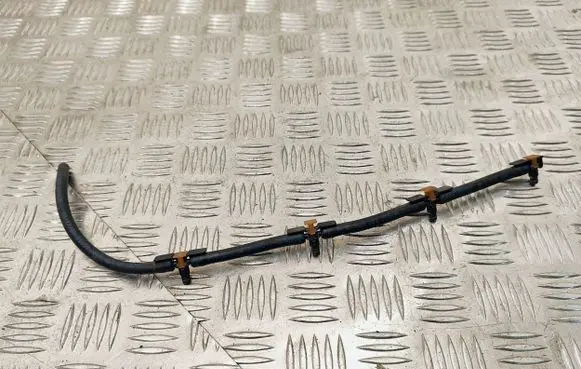 Land Rover Discovery Sport Fuel return line/hose 928301276