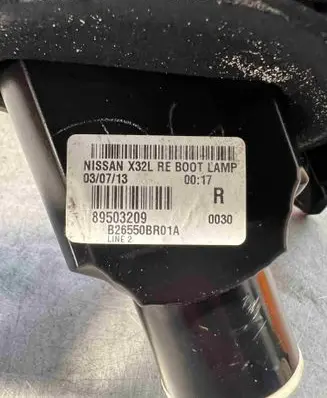 Nissan Qashqai+2 Tailgate rear/tail lights 89503209