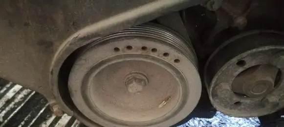 Renault Megane I Crankshaft pulley