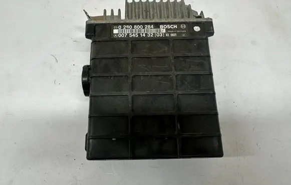 Mercedes-Benz E W124 Engine control unit/module 0075451432 A0075451432