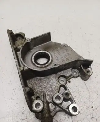 Volkswagen PASSAT B8 Timing chain cover 04E103153B