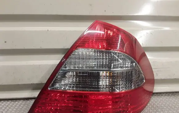 Mercedes-Benz E W211 Rear/tail lights 