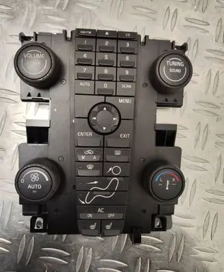 Volvo V50 Climate control unit 8697155 19206 04W36T