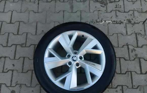 Skoda Kodiaq R15 summer tire 