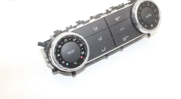 Mercedes-Benz SLK R172 Interior fan control switch A1729002103