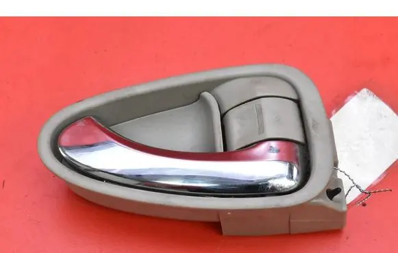 Toyota Avensis Verso Front door interior handle 69205-05050