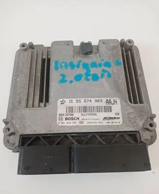 Opel Insignia A Engine control unit/module 55574903 55573560 0281016704
