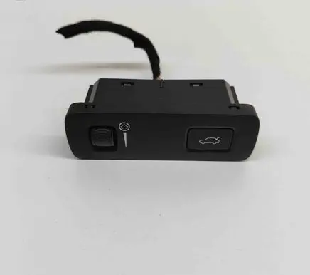 Volvo XC90 Tailgate/boot open switch button 31443873