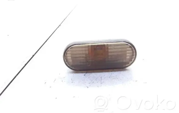 Volkswagen Golf III Front fender indicator light 3A0949117B