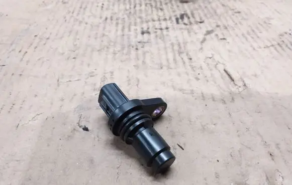 Camshaft position sensor
