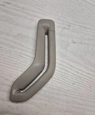 Volvo V70 Seat belt trim RH1882