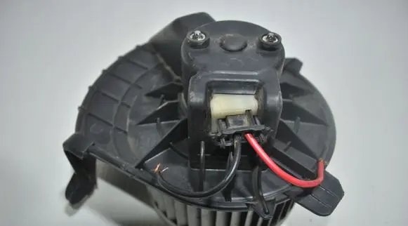 Renault Kangoo I Heater fan/blower 173830100