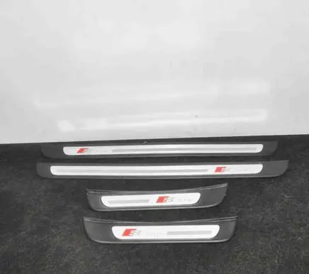 Audi A5 8T 8F sill trim set (inner) 