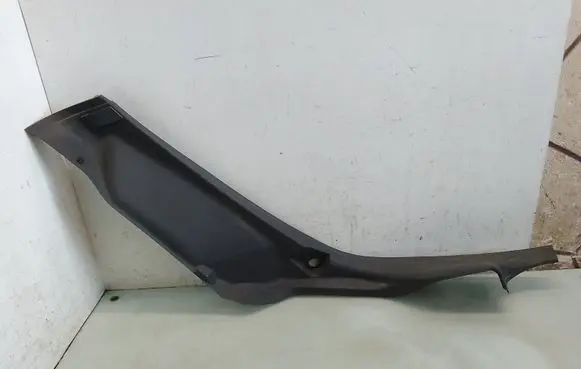 Citroen C5 Rear seat side bottom trim 9632585277