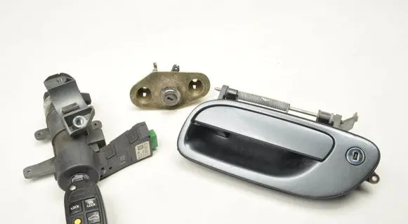 Volvo S60 Ignition lock 8626324