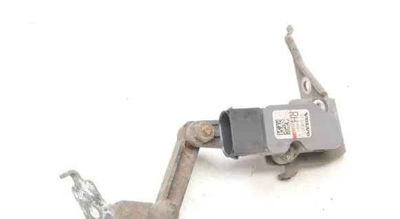Volvo XC90 Headlight/headlamp level sensor 31360331