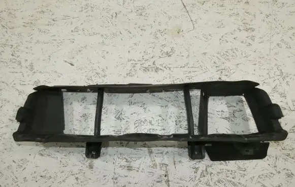 Ford Focus Intercooler air channel guide F1EB8314AB