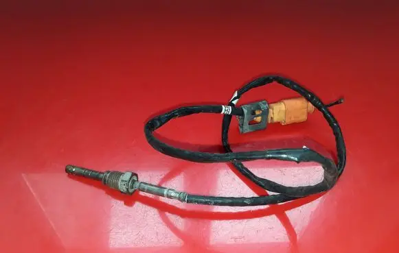 Audi A4 S4 B8 8K Exhaust gas temperature sensor 03L906088CC