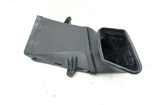 Audi Q5 SQ5 8R Air intake duct part 8R0129739A 8R0129618J 8R0129618K