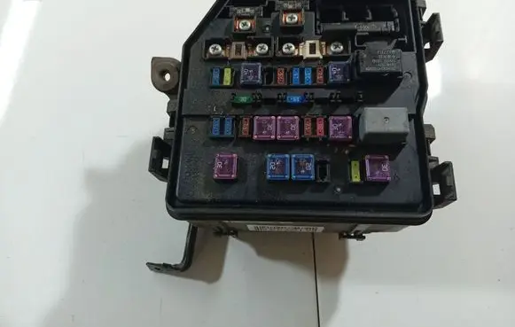 Honda CR-V Fuse box set 08SWYE01 08SWY-E01