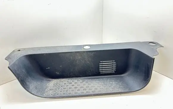 Renault Trafic III (X82) Front sill trim cover 93868844