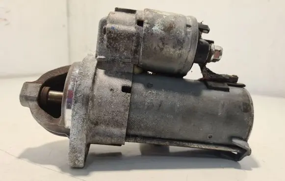 Mercedes-Benz A W169 Starter motor A0061510301