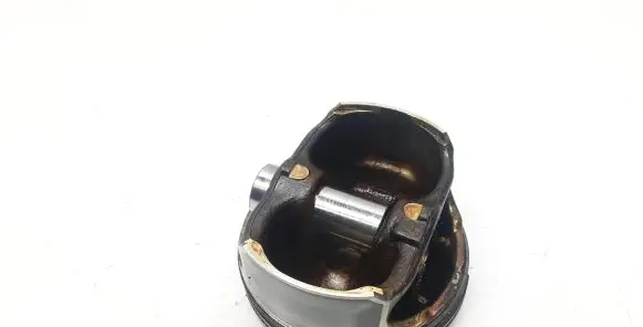 BMW 3 E90 E91 Piston 