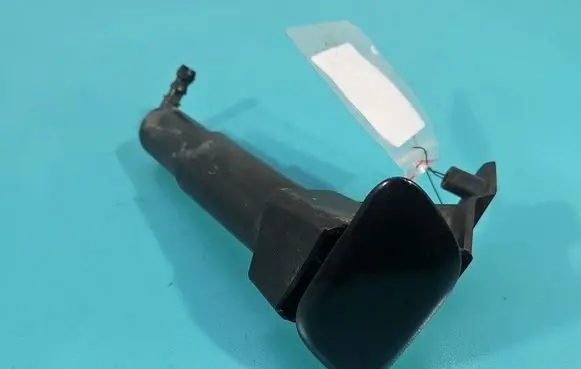 Toyota Avensis T270 Headlight washer spray nozzle 8520705030 IMPRK1574877
