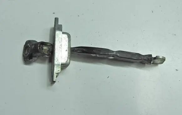 Toyota RAV 4 (XA30) Front door check strap stopper 