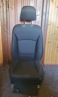 Subaru Outback (BS) Front driver seat 