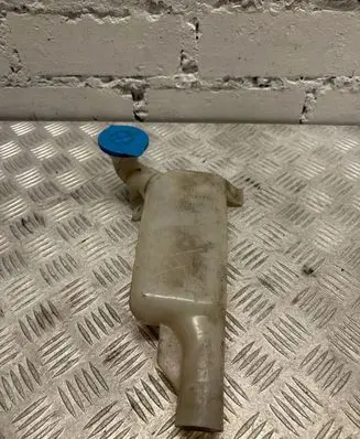 Honda CR-V Window washer liquid tank fill tube 