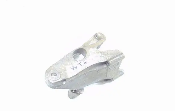 Volkswagen Transporter - Caravelle T6 Engine mounting bracket 7E0199370M