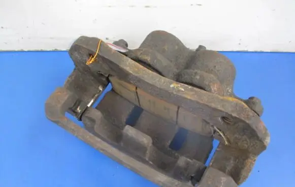 Chevrolet Captiva Front brake caliper