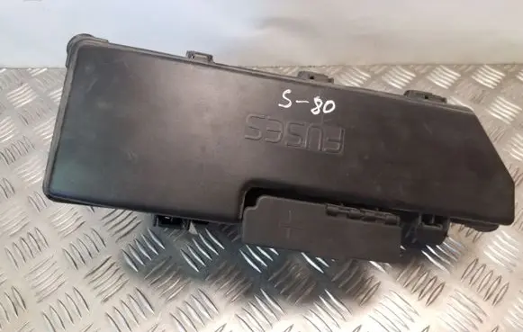 Volvo V70 Fuse box set 9494210