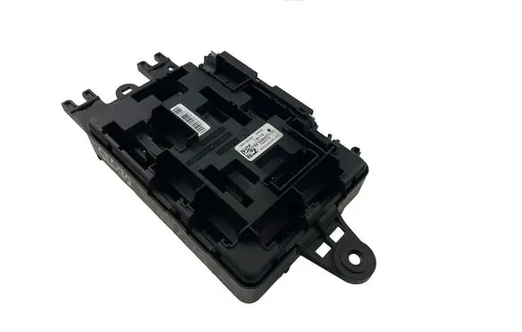 BMW 3 F30 F35 F31 Fuse module 9389070