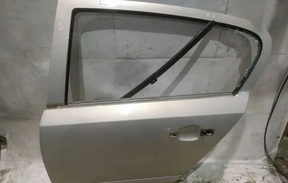 Opel Astra H Rear door PILKOS