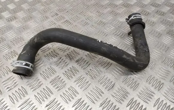 Ford Kuga II Engine coolant pipe/hose