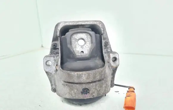 Audi A4 S4 B8 8K Engine mount bracket 8K0199381GQ
