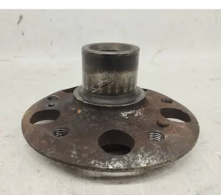 Mercedes-Benz 190 W201 Rear wheel hub 2013500646 A2013500646