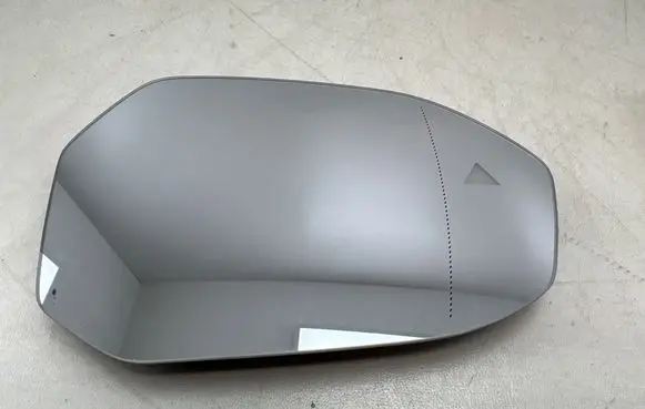 BMW 7 G70 Wing mirror glass 1080730001