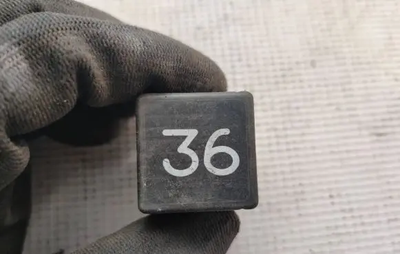 Audi A4 S4 B5 8D Other relay 3A0951307 3SB00488504