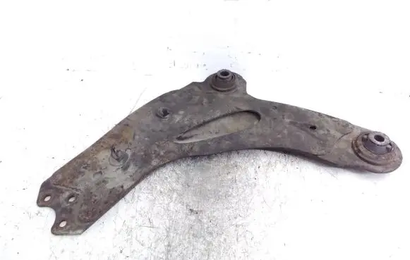 Nissan Primastar Front lower control arm/wishbone