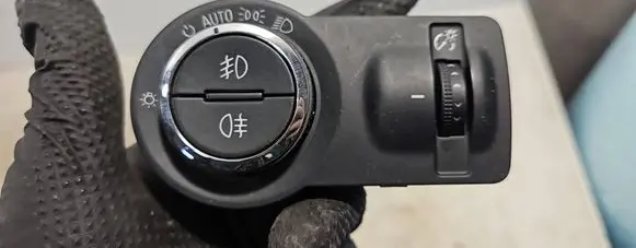 Opel Astra J Light switch 251504 13268707
