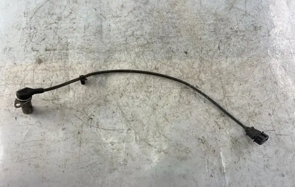 Volkswagen PASSAT B5 Crankshaft position sensor 028907319b