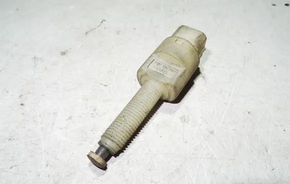Audi A6 S6 C4 4A Brake pedal sensor switch 4A0945515A