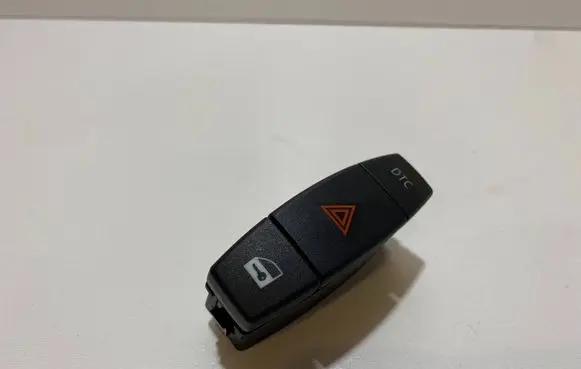 BMW 1 E81 E87 Hazard light switch 6945603