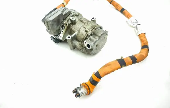 Renault Captur II Air conditioning (A/C) compressor (pump) 926000464R