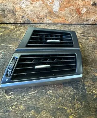 BMW X5 E70 Dashboard side air vent grill/cover trim 7161804 773201 011780002